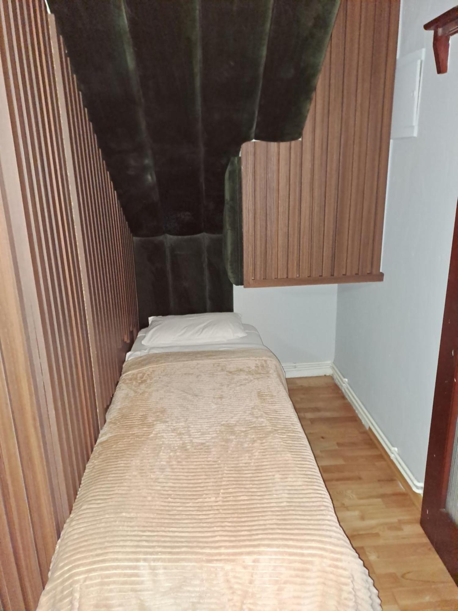 Rooms And Apartmants Mirovic 콜라신 외부 사진