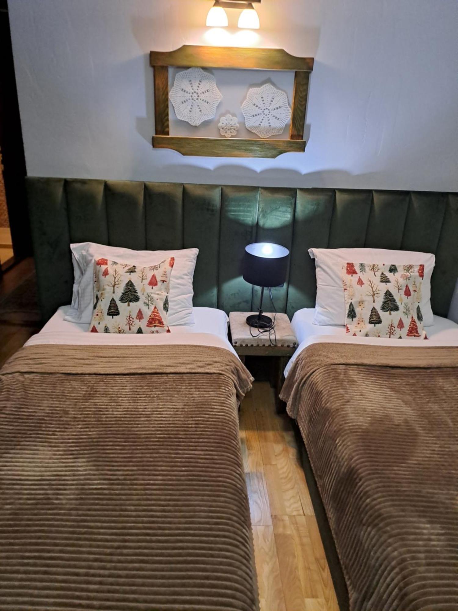Rooms And Apartmants Mirovic 콜라신 객실 사진